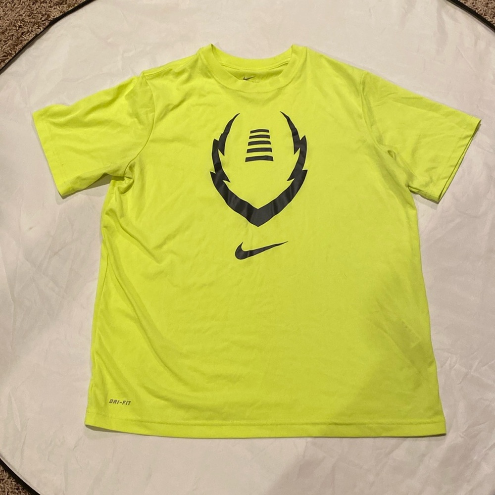Nike Tee shirt dry fit
